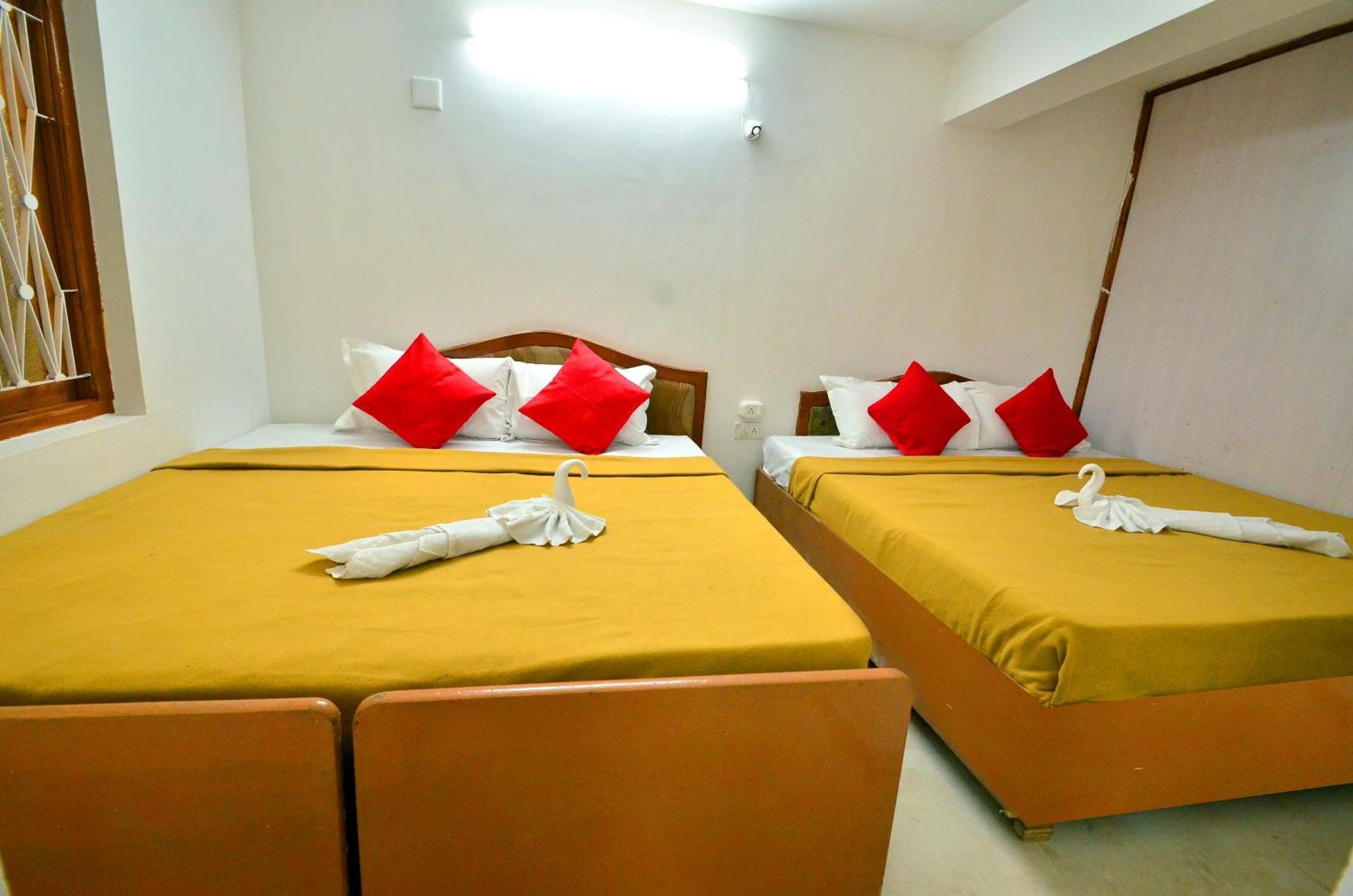 Estay Sk Residency Ooty Εξωτερικό φωτογραφία